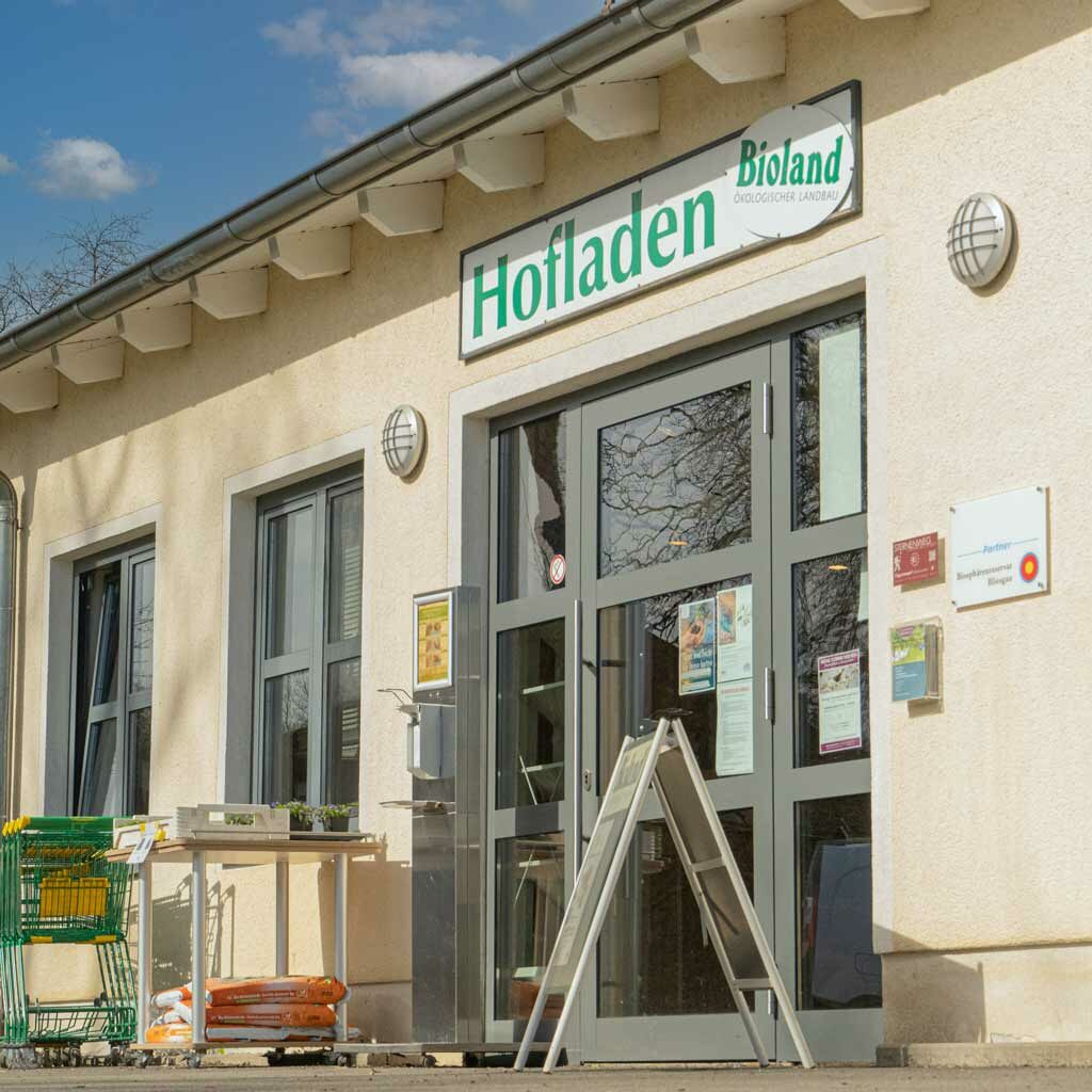 Frontansicht des Hofladens am Wintringer Hof